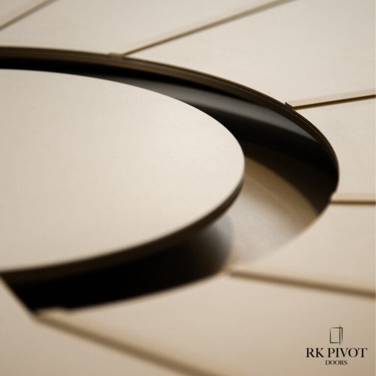 RK Pivot Doors - Drehtüren - Sundance Dubai Türen mit Sonne