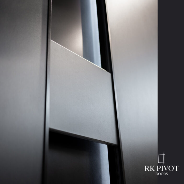 RK Pivot Doors - drzwi obrotowe - z klamką w kształcie kasety