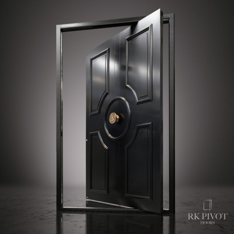 RK Pivot Doors - drzwi pivot - czarne drzwi - złoty pochwyt drzwiowy