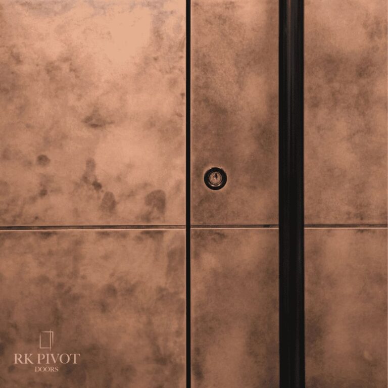 Drzwi pivot - RK Pivot Doors- pokryte metalem ciekłym - antyczna miedź