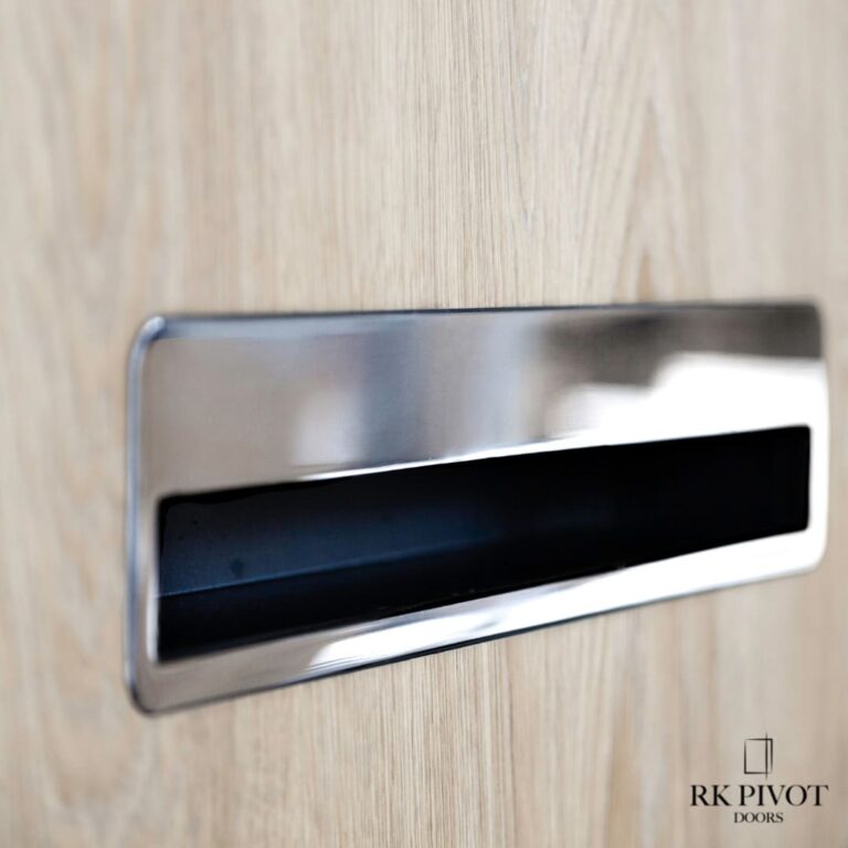 Porte d'ingresso esclusive RK - maniglia incassata rovere cromo liquido