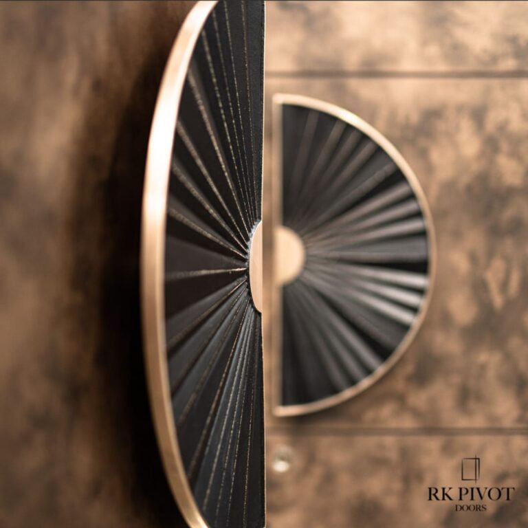 RK Pivot Doors - Antico Bronzo Esclusivo corrimano porta