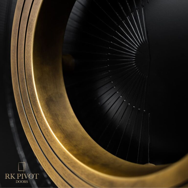 RK Pivot Doors - Exklusive Tür Mit Flüssigem Metall
